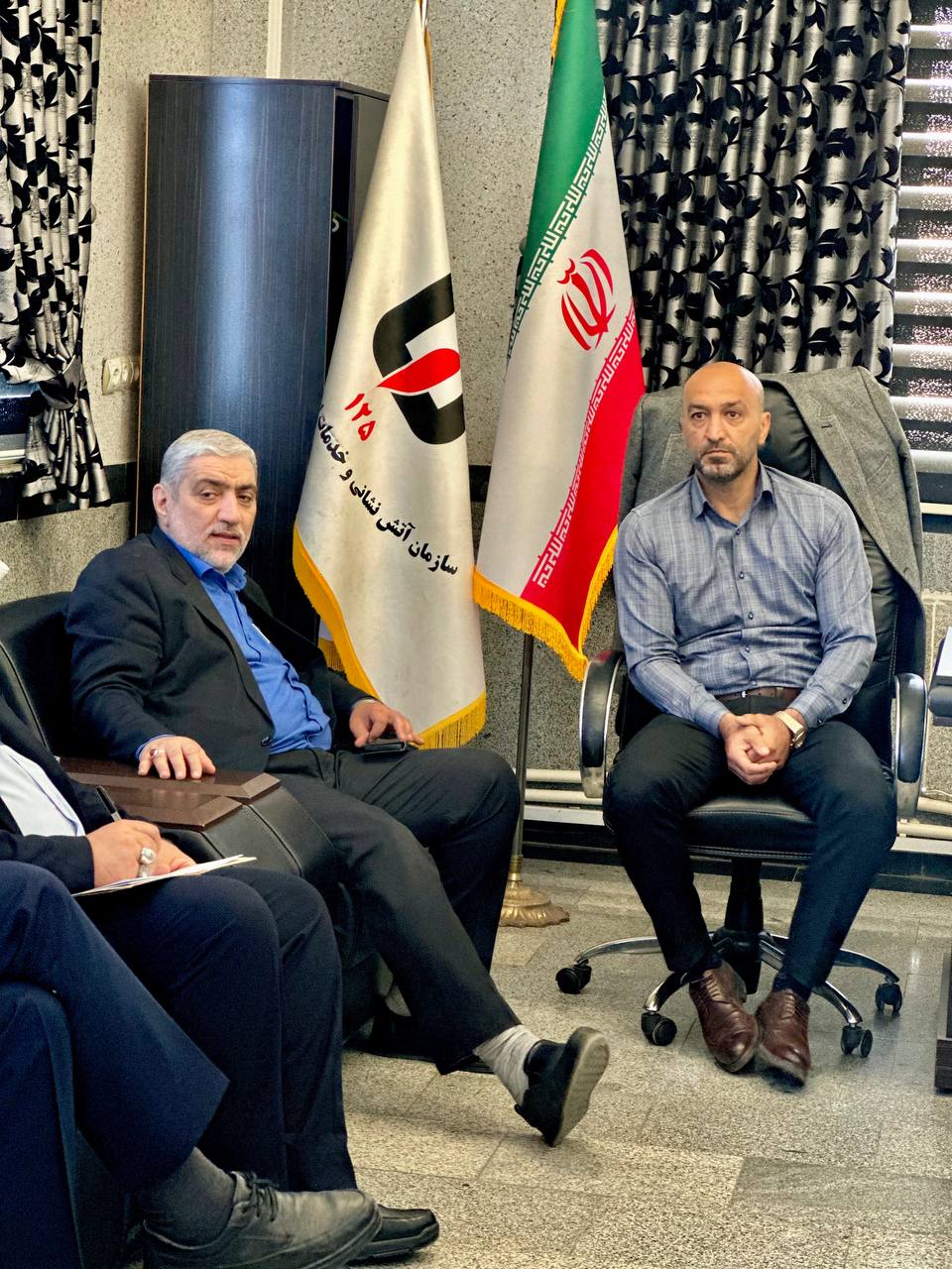 بازدید مهندس سید افشین راسخ عضو شورای اسلامی شهر ساری از سازمان آتش نشانی 