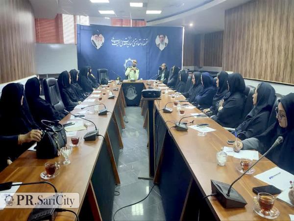 آموزش راهکارهای پیشگیری از آسیب‌های فضای مجازی در شهرداری ساری